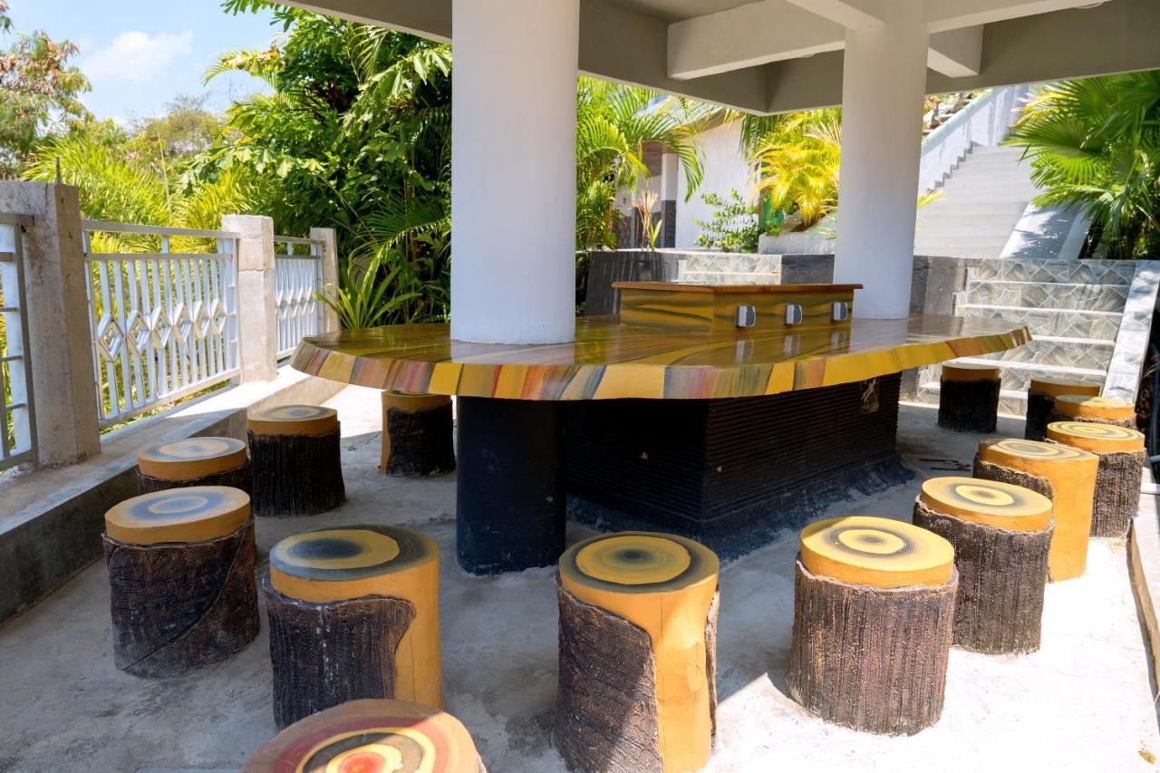 Monte Prundi Hotel Labuan Bajo Esterno foto