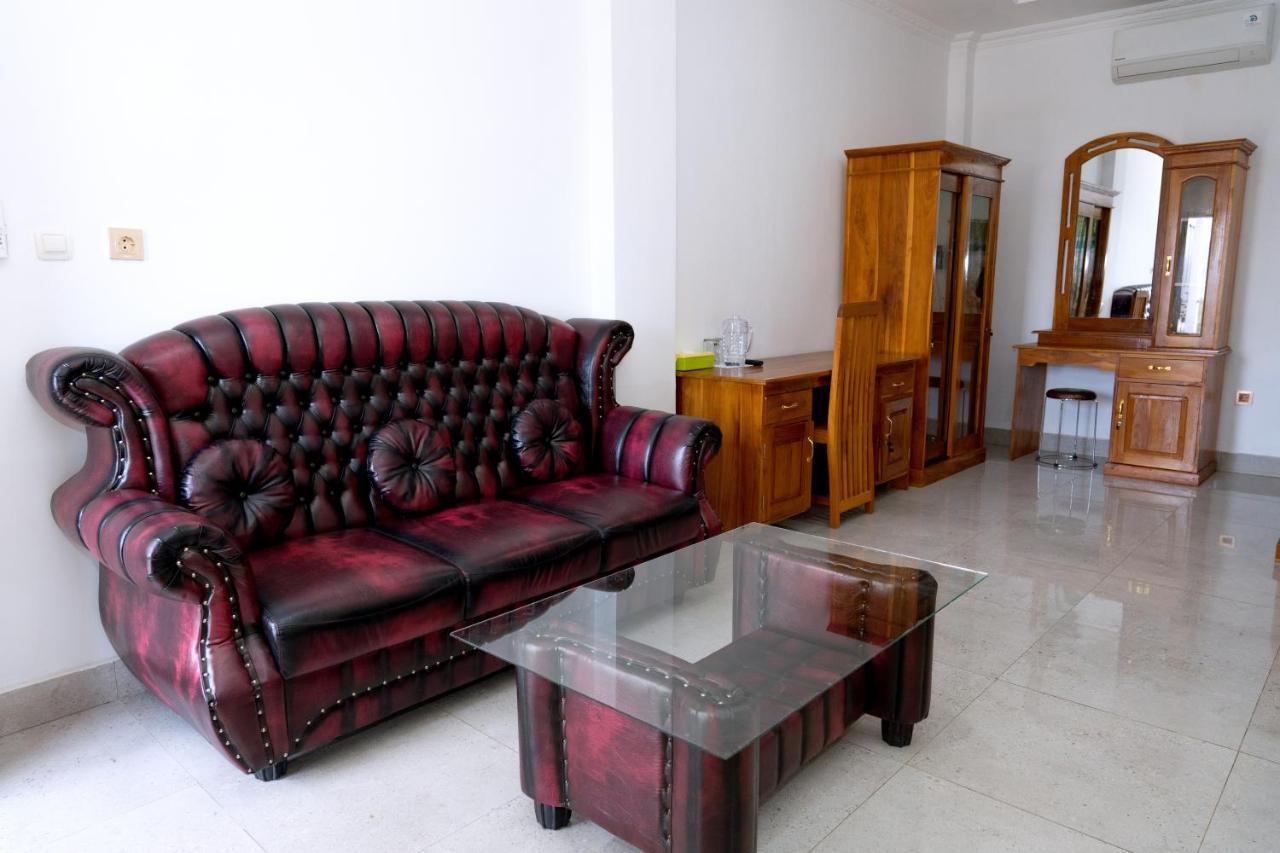 Monte Prundi Hotel Labuan Bajo Esterno foto